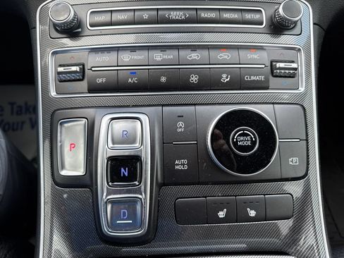 Certified 2023 Hyundai Santa Fe SEL FWD image 17