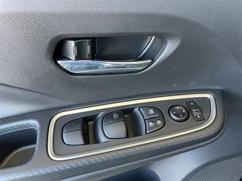 New 2025 Nissan Versa SR w/ Trunk Package image 20