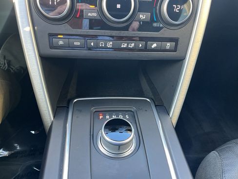 Used 2016 Land Rover Discovery Sport HSE AWD/4WD image 23