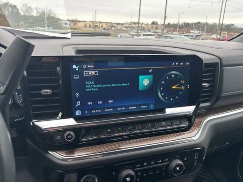 Used 2024 Chevrolet Silverado 1500 LT image 10