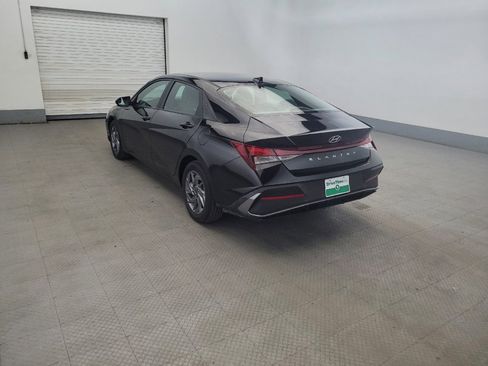 Used 2024 Hyundai Elantra SEL FWD image 5