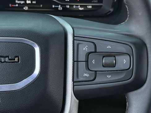 Used 2024 GMC Yukon XL Denali RWD image 16