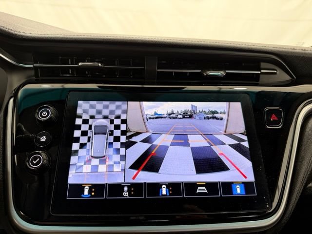 Used 2022 Chevrolet Bolt LT w/ Infotainment Package FWD image 32