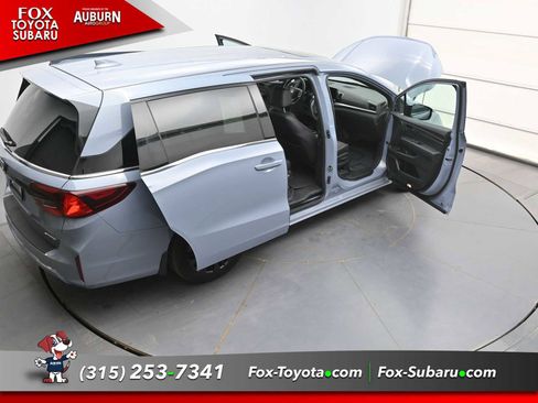 Used 2025 Honda Odyssey Sport-L image 35