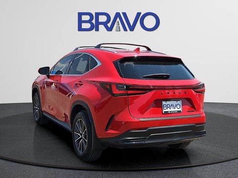 Used 2025 Lexus NX 250 FWD w/ Accessory Package (2T) image 3
