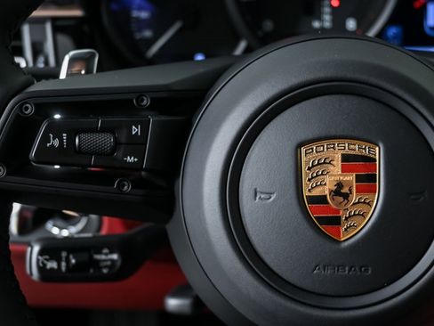 New 2026 Porsche Macan image 10