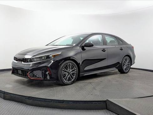 Used 2023 Kia Forte GT-Line w/ GT-Line Premium Package FWD image 2