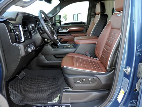 Certified 2024 GMC Sierra 3500 Denali Ultimate AWD/4WD image 16