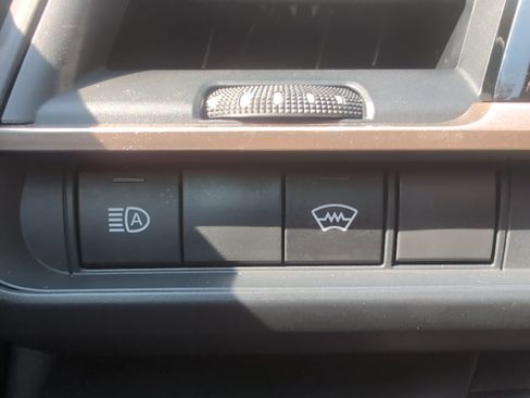Certified 2023 Toyota Crown AWD/4WD image 36