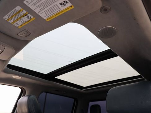 Used 2023 Ford F150 Limited image 12