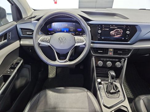 Used 2023 Volkswagen Taos SE w/ Panoramic Sunroof Package FWD image 13