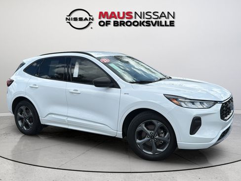 Used 2023 Ford Escape ST-Line w/ Tech Pack #1 FWD image 14