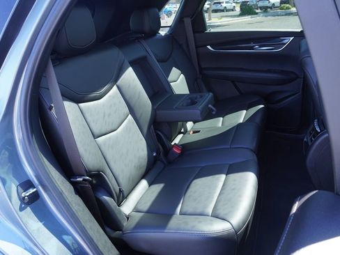 Used 2021 Cadillac XT5 Premium Luxury w/ LPO, Floor Liner Package image 9