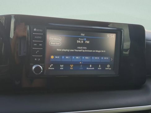 Certified 2025 Nissan Kicks S image 27