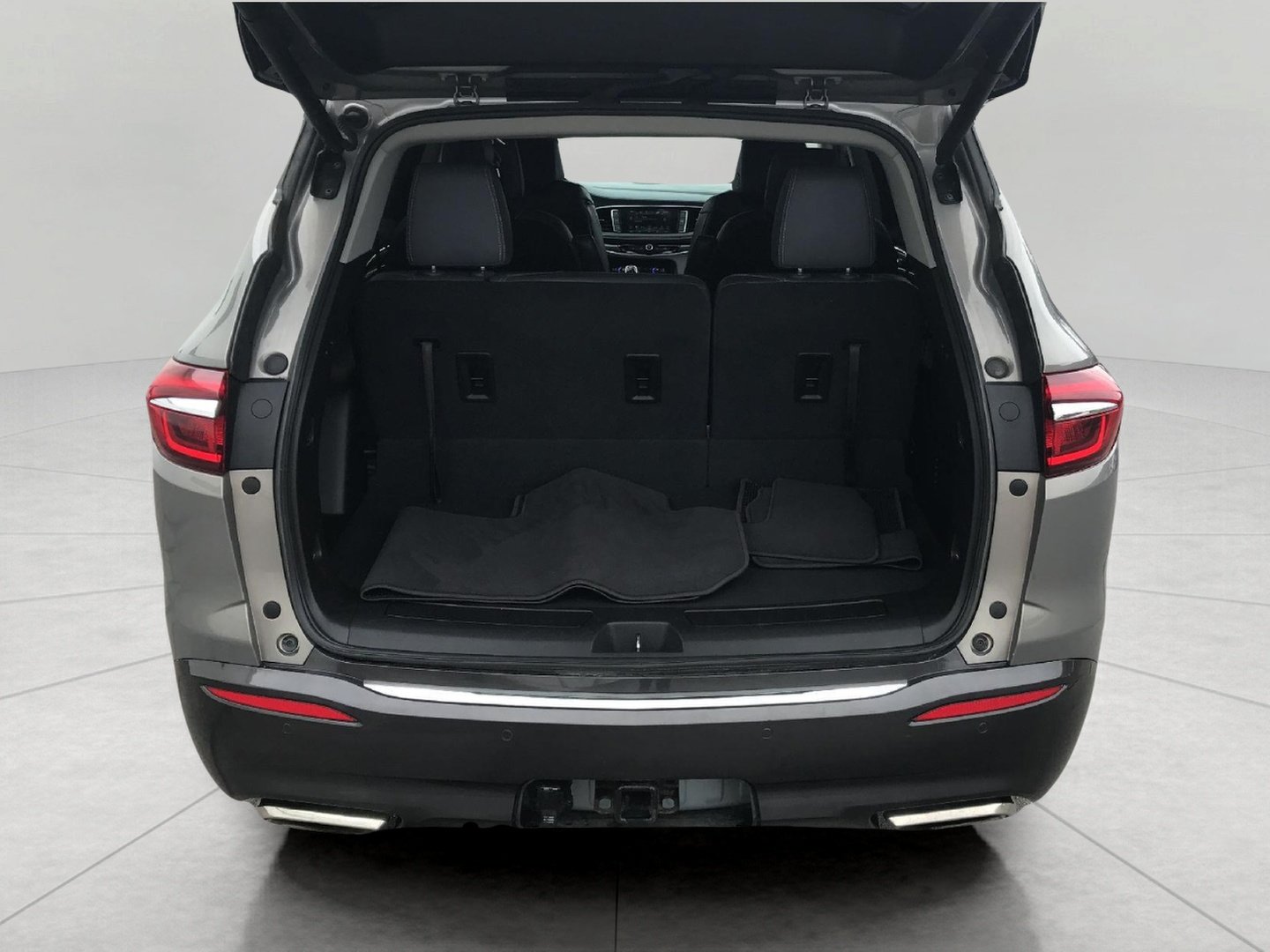 Used 2018 Buick Enclave Essence w/ Trailering Package AWD/4WD image 12