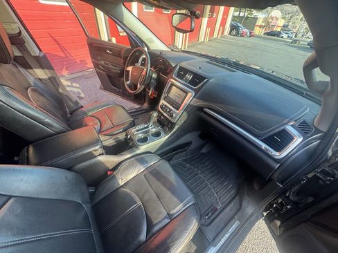Used 2013 GMC Acadia SLT image 26