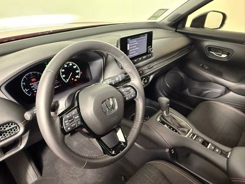 Used 2024 Honda HR-V Sport image 16