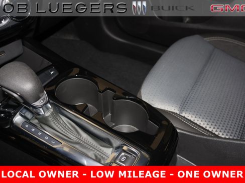 Certified 2024 Chevrolet Trax LT w/ LT Convenience Package image 19