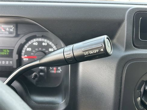 Used 2014 Ford E-250 and Econoline 250 image 28