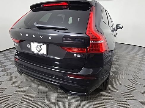 Certified 2023 Volvo XC60 B5 Plus w/ Climate Package image 6