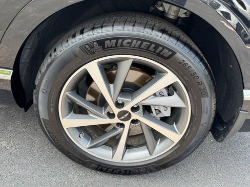 Certified 2026 Genesis GV80 2.5T Select AWD/4WD image 7
