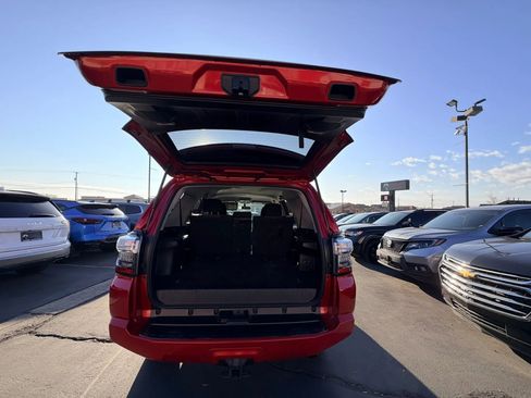 Used 2019 Toyota 4Runner SR5 image 24