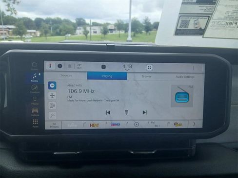 New 2025 Jeep Gladiator Sport image 17