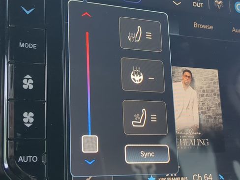 Used 2022 RAM 3500 Laramie image 25