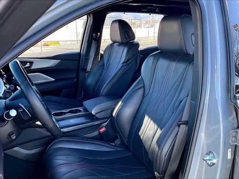 Used 2025 Acura MDX A-Spec image 9