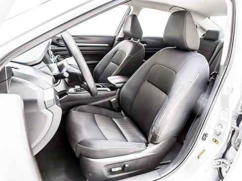 Used 2021 Nissan Altima 2.5 SV FWD image 26