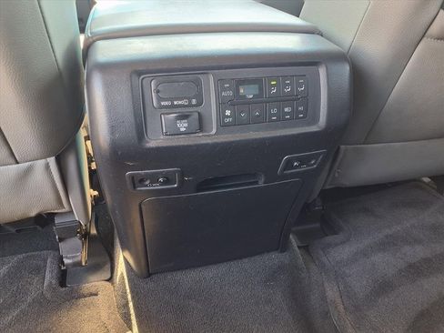 Used 2014 Toyota Sequoia Limited image 7