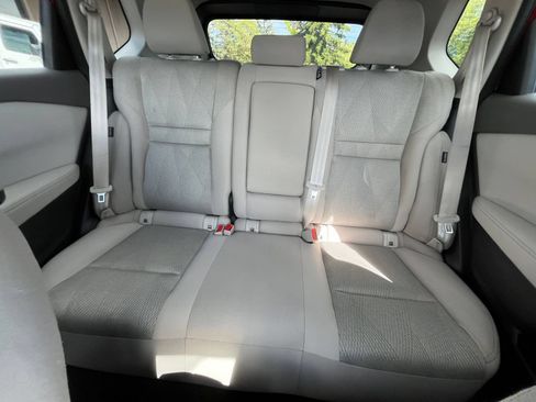 Used 2025 Nissan Rogue SV AWD/4WD image 35