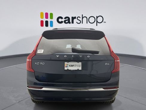Used 2023 Volvo XC90 B6 Plus image 4