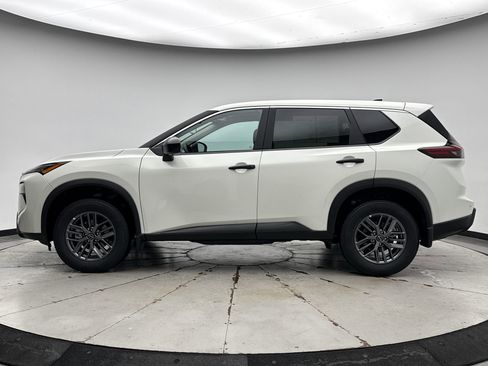 Used 2026 Nissan Rogue S image 2