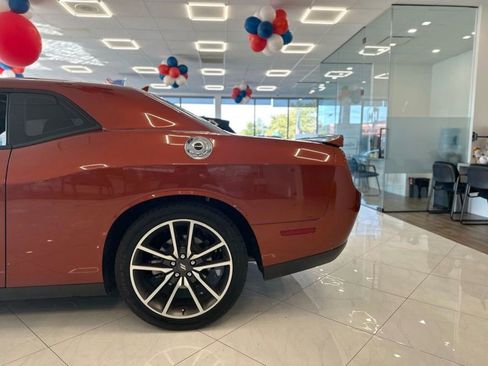 Used 2021 Dodge Challenger R/T w/ Plus Package image 9