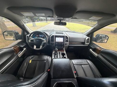 Used 2019 Ford F150 Lariat w/ Trailer Tow Package AWD/4WD image 10