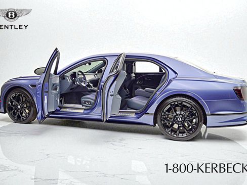Used 2023 Bentley Flying Spur V8 image 6