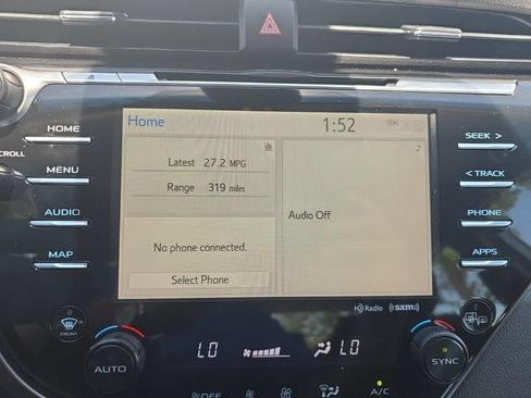 Used 2020 Toyota Camry XLE AWD/4WD image 19