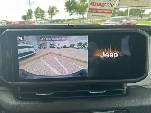 New 2025 Jeep Gladiator Sport image 66