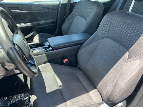 Used 2025 Toyota Camry LE FWD image 19