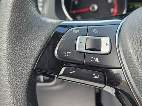 Used 2016 Volkswagen Jetta S image 25