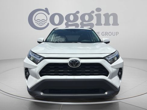 Used 2025 Toyota RAV4 XLE Premium AWD/4WD image 8