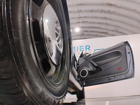 Used 2013 Volkswagen Beetle 2.5 image 81