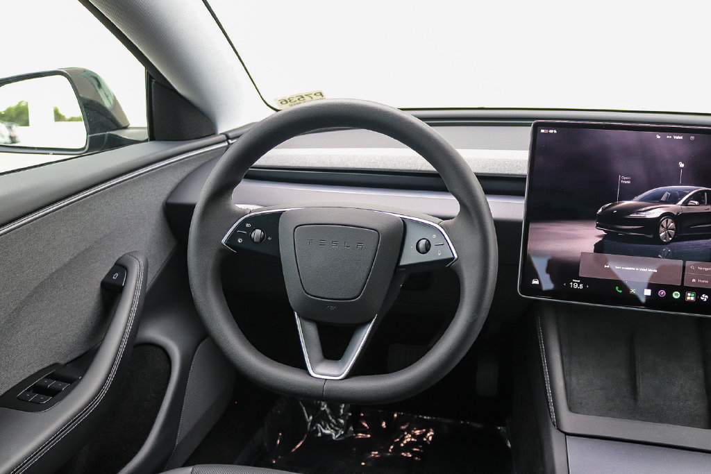 Used 2026 Tesla Model 3 RWD image 13