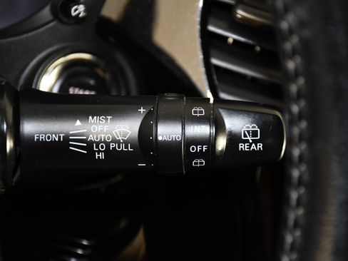 Used 2019 Mitsubishi Outlander SEL AWD/4WD image 23