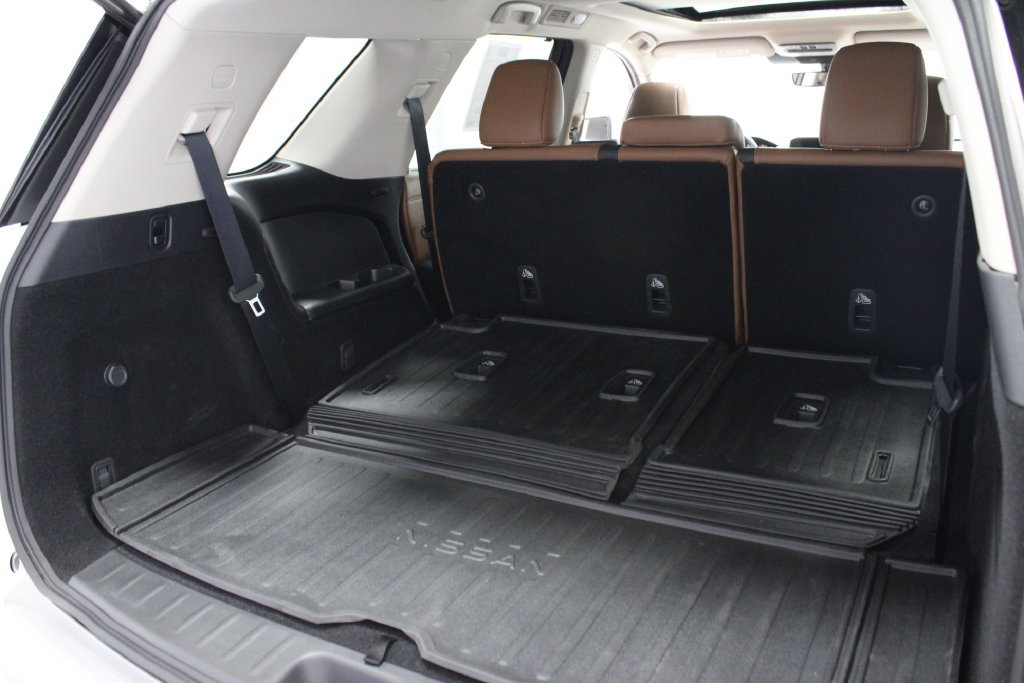 Certified 2024 Nissan Pathfinder Platinum w/ Cargo Package AWD/4WD image 16