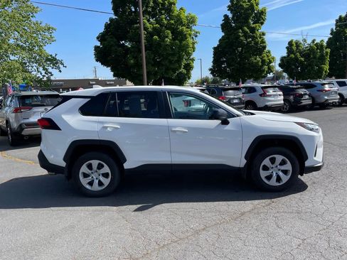 Used 2025 Toyota RAV4 LE AWD/4WD image 6