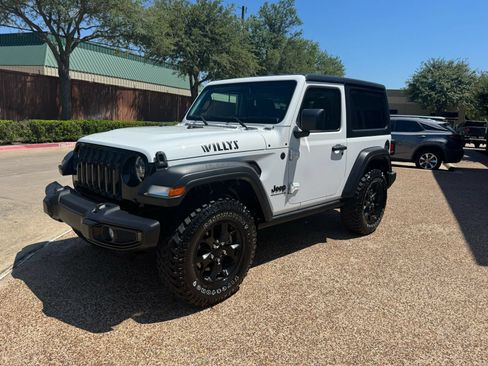 Used 2023 Jeep Wrangler Sport AWD/4WD image 12