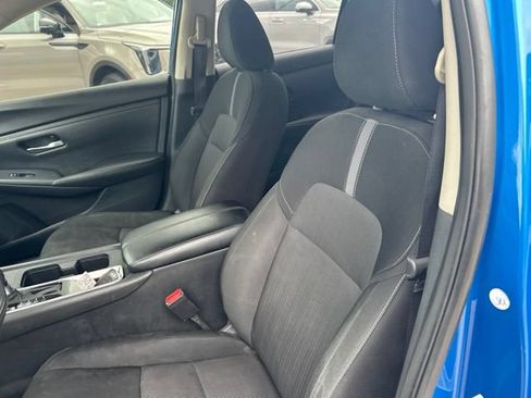 Used 2025 Nissan Sentra SV FWD image 32