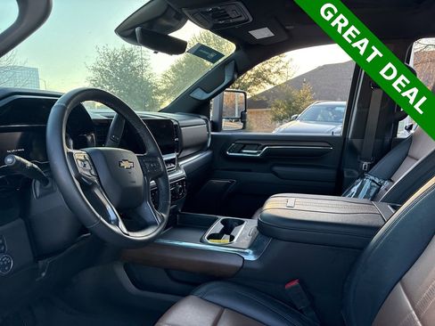 Used 2024 Chevrolet Silverado 2500 High Country w/ Technology Package image 20